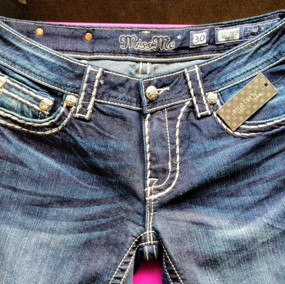 Miss Me Loose Saddle Stitch Border Boot Cut Jean